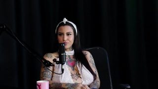 Os atendimentos que faz com as duas namoradas, não ia curtir fazer gang bang com desconhecidos, e quando foi pro motel… – Lexi Mallet (SHEER/RED)