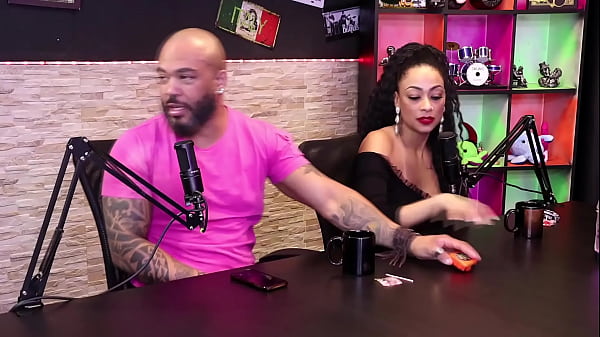 Contou como entrou no pornô, não grava outros gêneros, gosta do amador e fala sobre seus filhos – Negro Top Delícia (SHEER/RED)